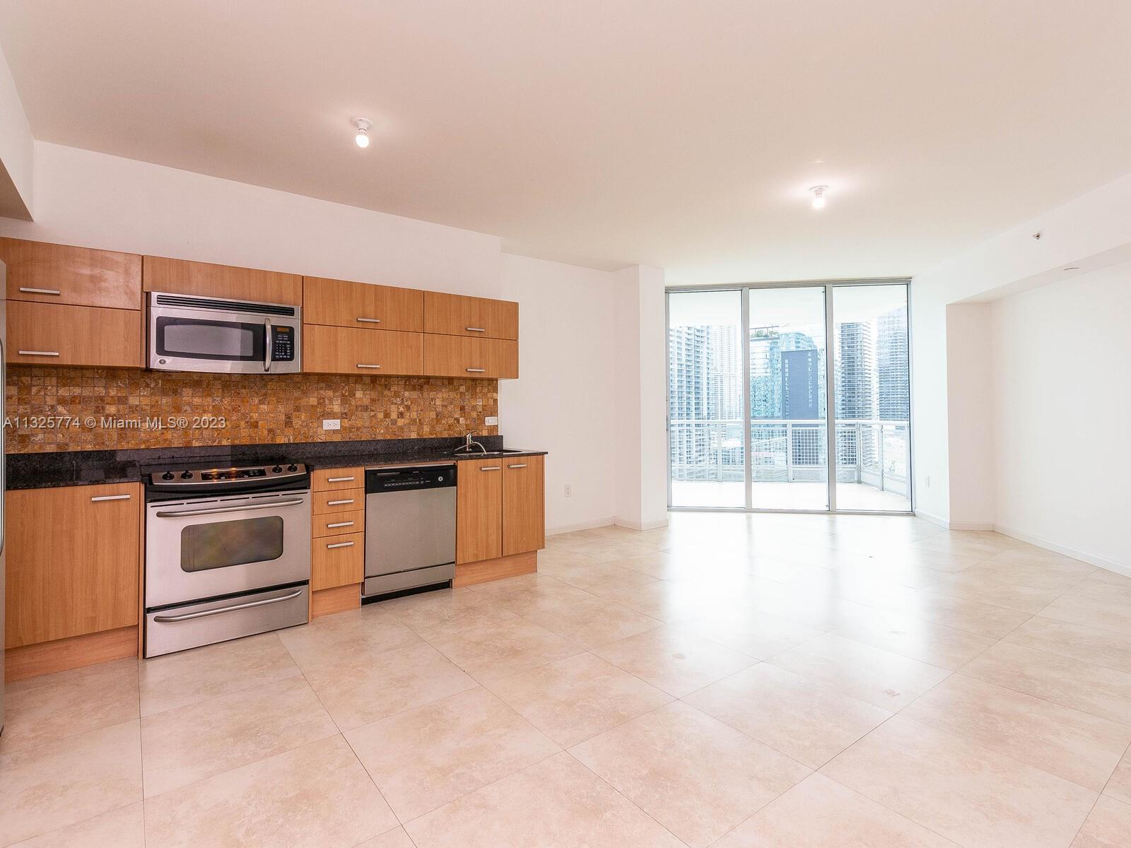 WIND CONDO - Residential