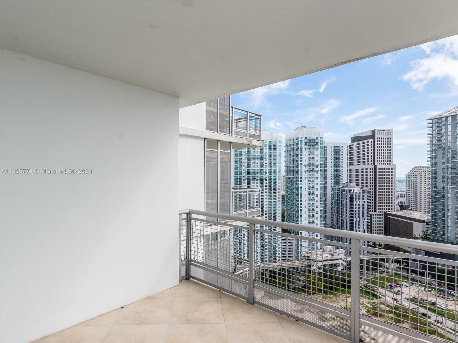 WIND CONDO - Residential