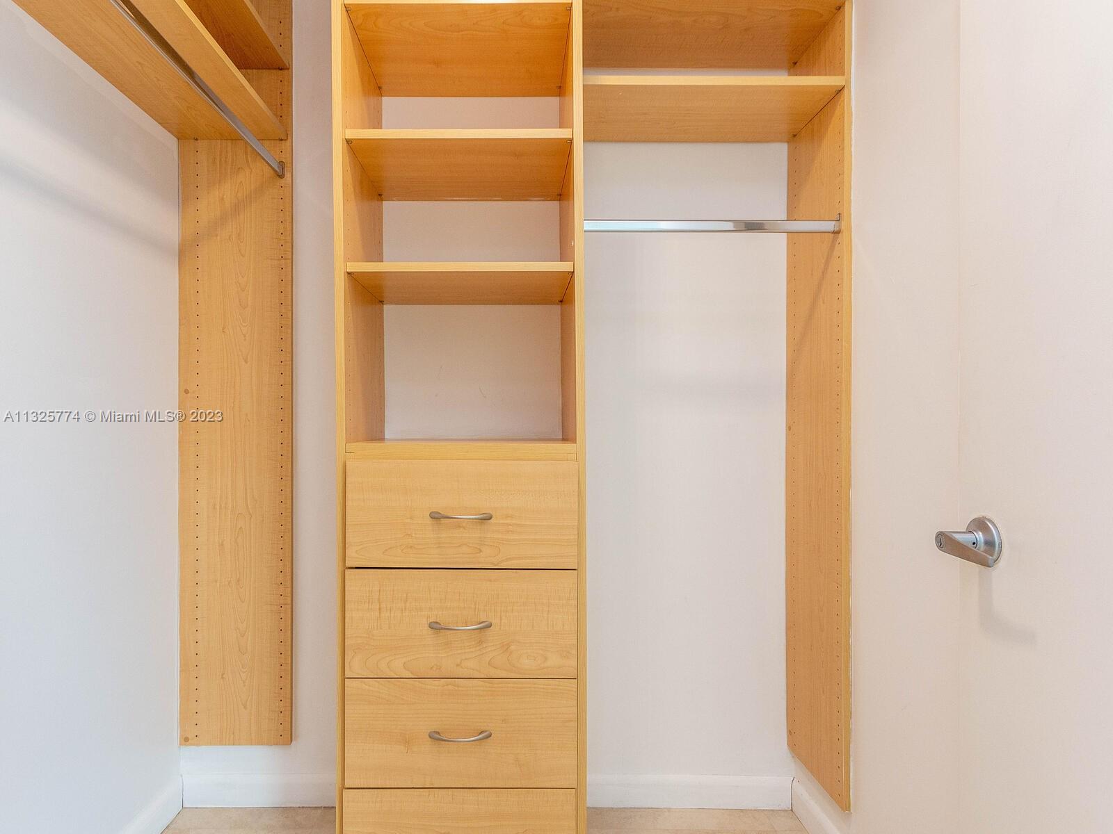 WIND CONDO - Residential