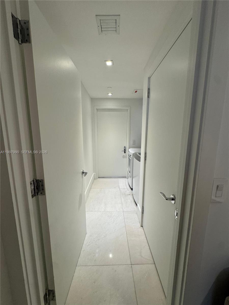 JADE OCEAN CONDO - Residential Lease