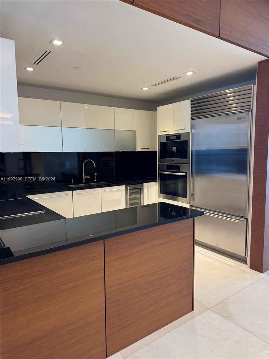 JADE OCEAN CONDO - Residential Lease