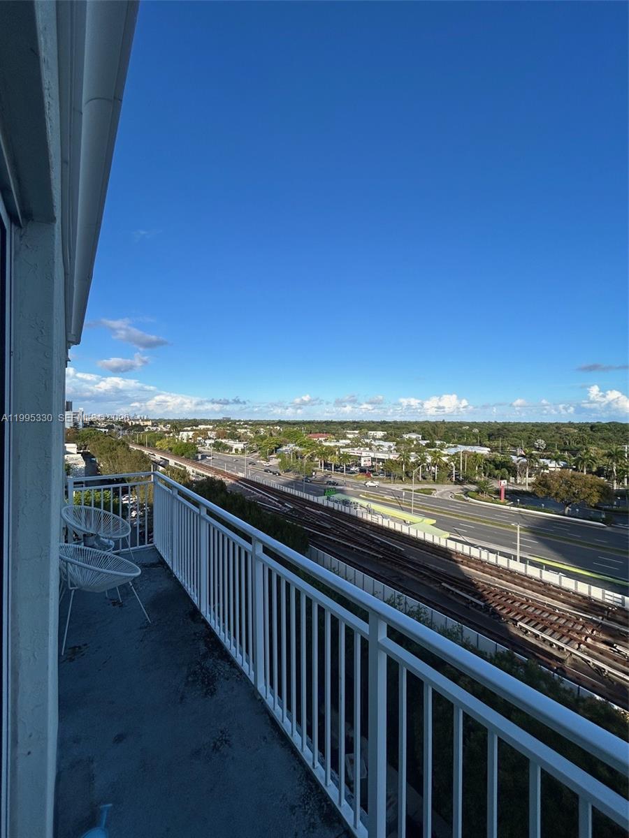 DOWNTOWN DADELAND CONDO N - Residential Lease