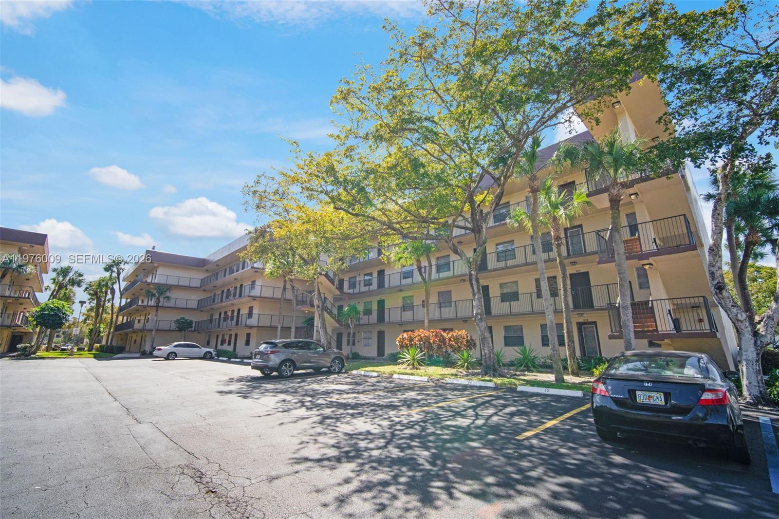 CYPRESS CHASE NORTH NO 3 - Residential