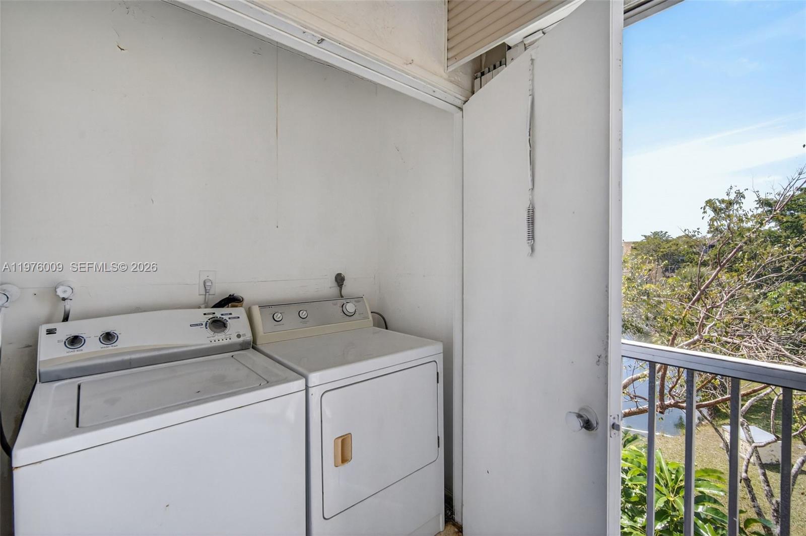 CYPRESS CHASE NORTH NO 3 - Residential