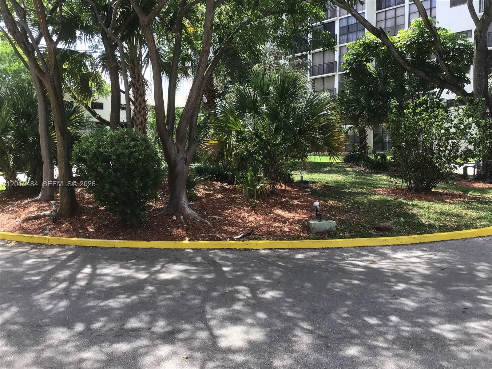 17021 N Bay Rd 625