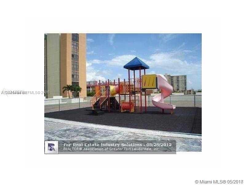PLAZA OF AMERICAS CONDO P - Residential