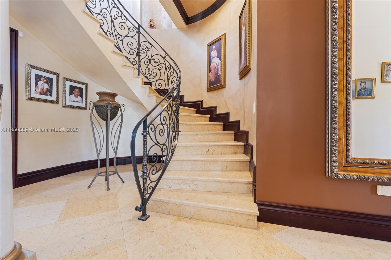 FLORIDA FRUIT LAND COMPAN - Residential