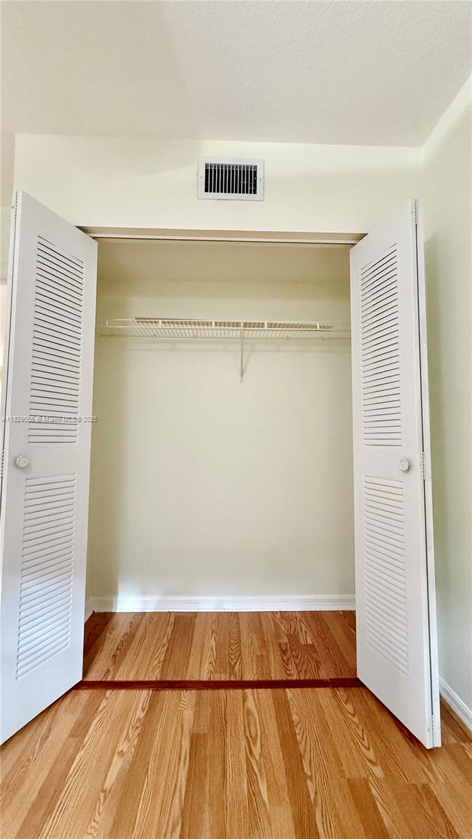 Emerald Isle at Laguna Lak - Residential