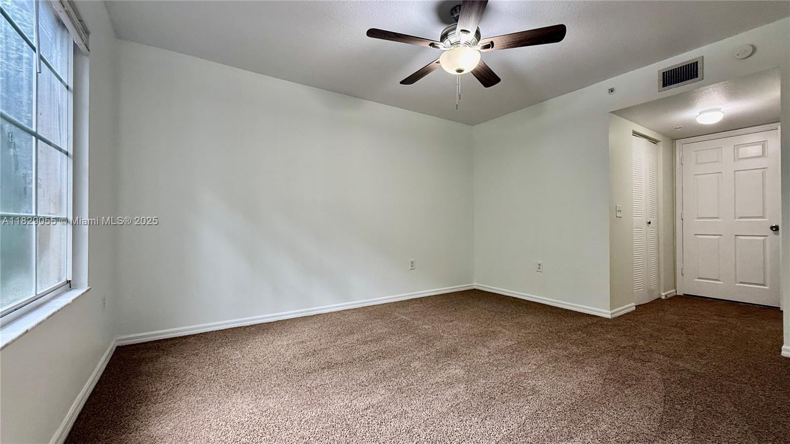 Emerald Isle at Laguna Lak - Residential