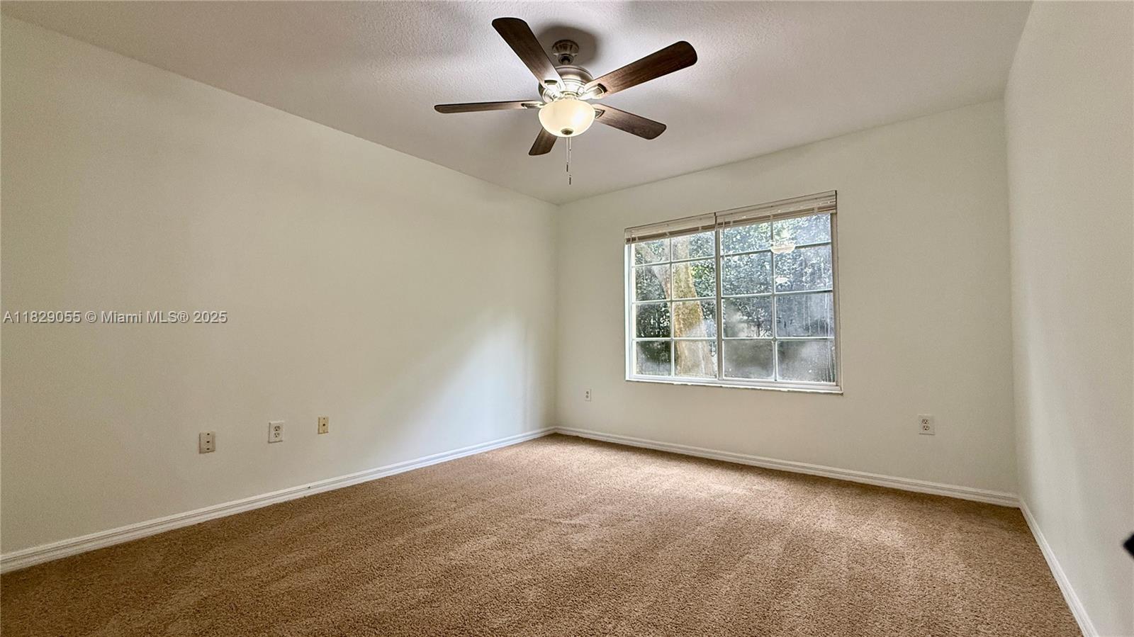 Emerald Isle at Laguna Lak - Residential