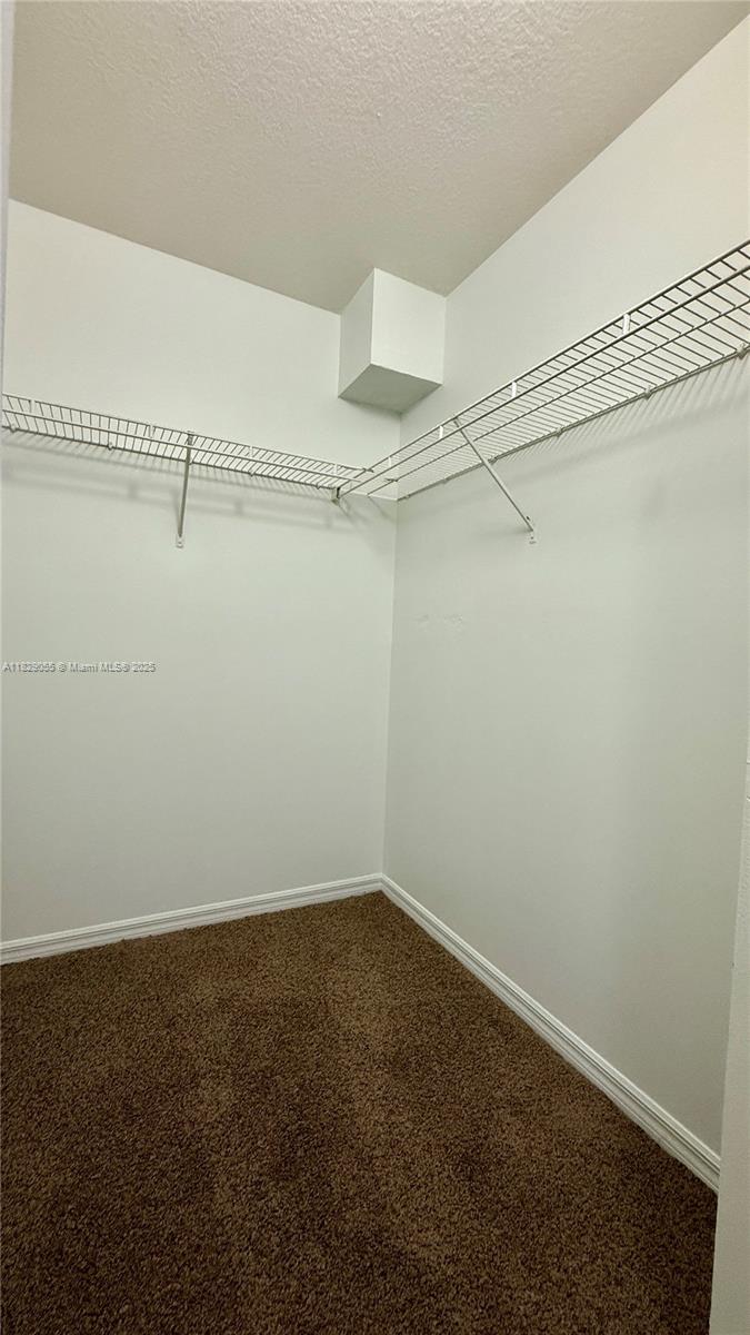 Emerald Isle at Laguna Lak - Residential