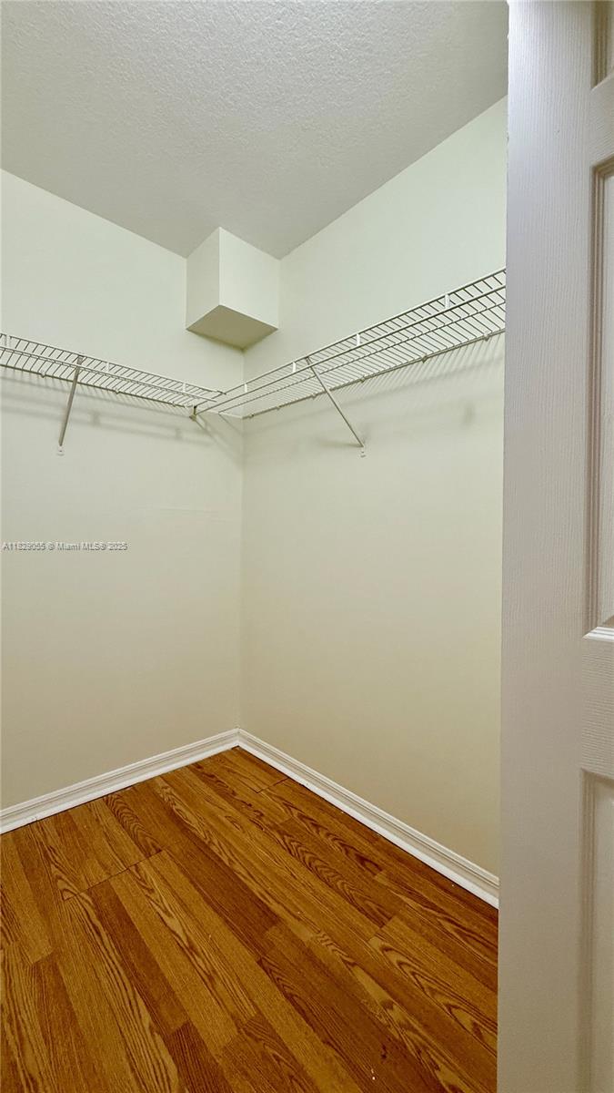 Emerald Isle at Laguna Lak - Residential