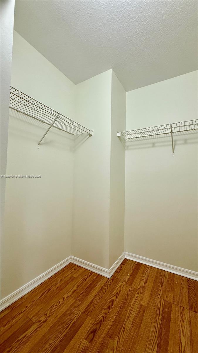 Emerald Isle at Laguna Lak - Residential