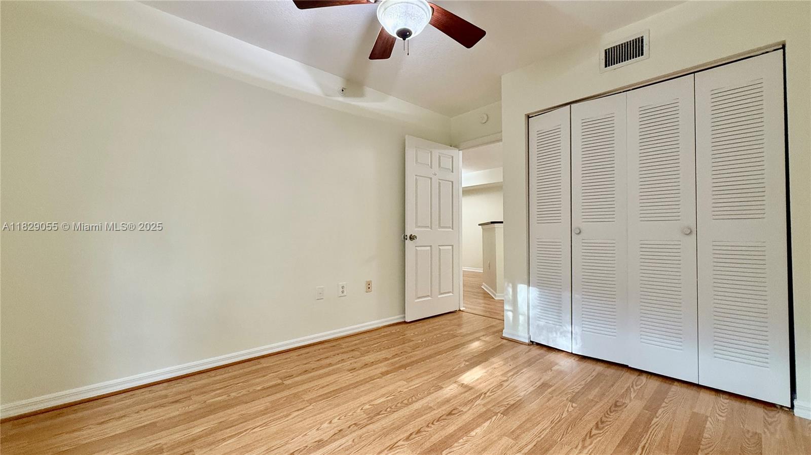 Emerald Isle at Laguna Lak - Residential