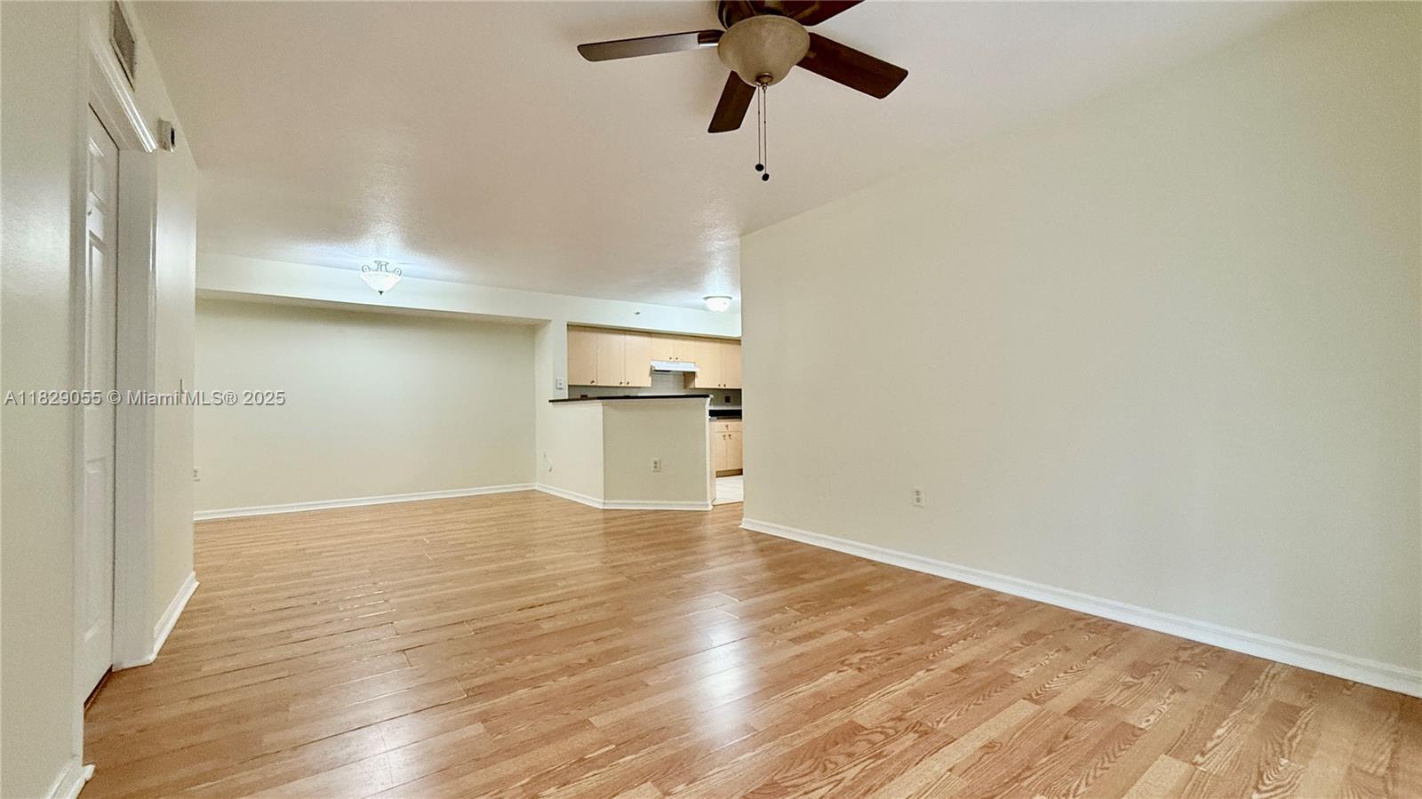 Emerald Isle at Laguna Lak - Residential