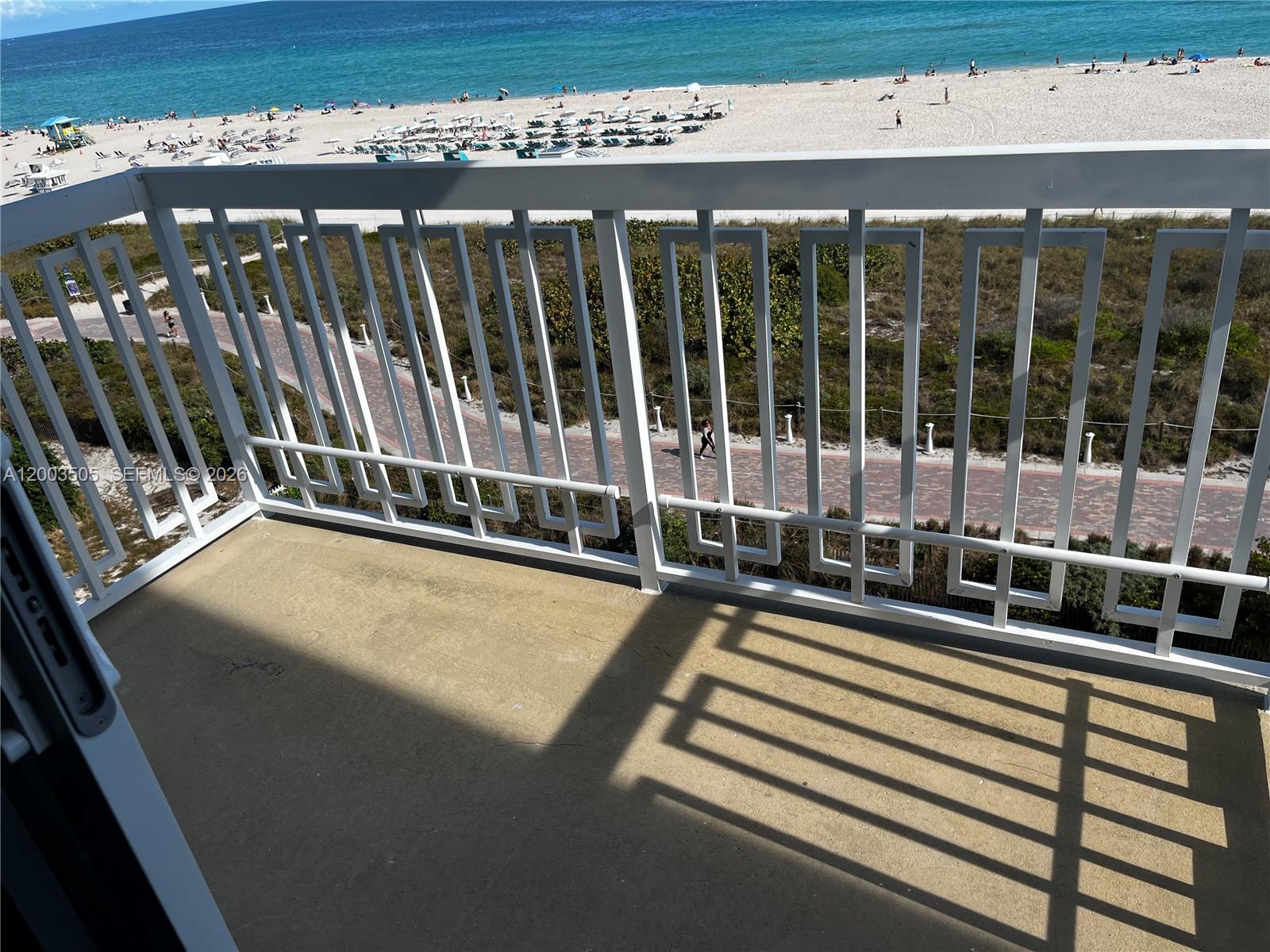 THE PRESIDENTIAL CONDO - Residential Lease