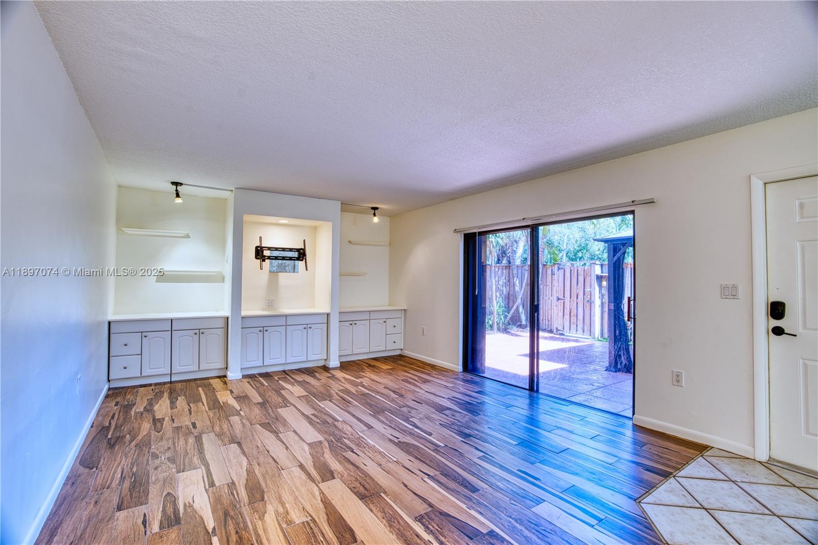 SANDALWOOD ESTATES - Residential