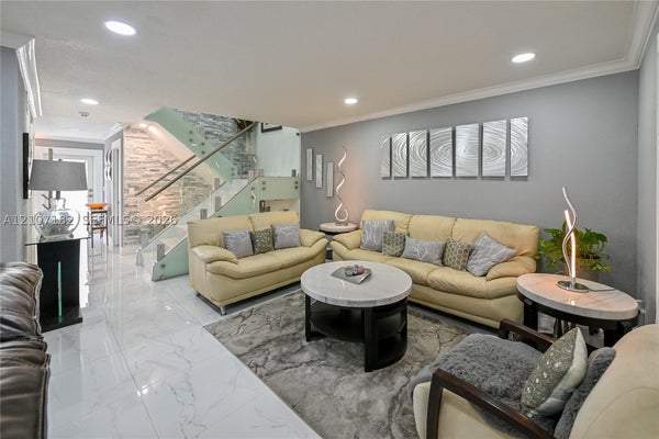 8115 W 8TH CT, HIALEAH, FL 33014 - Image 7bcddcbe2e9ca2c627fd17737160bef3/7875307