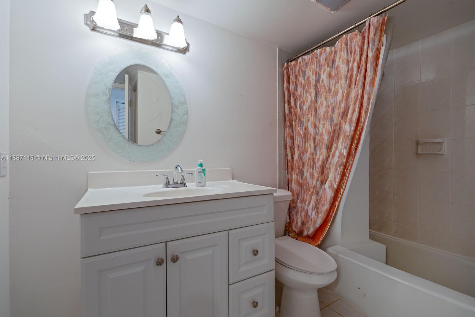SPANISH TRACE CONDO - Residential