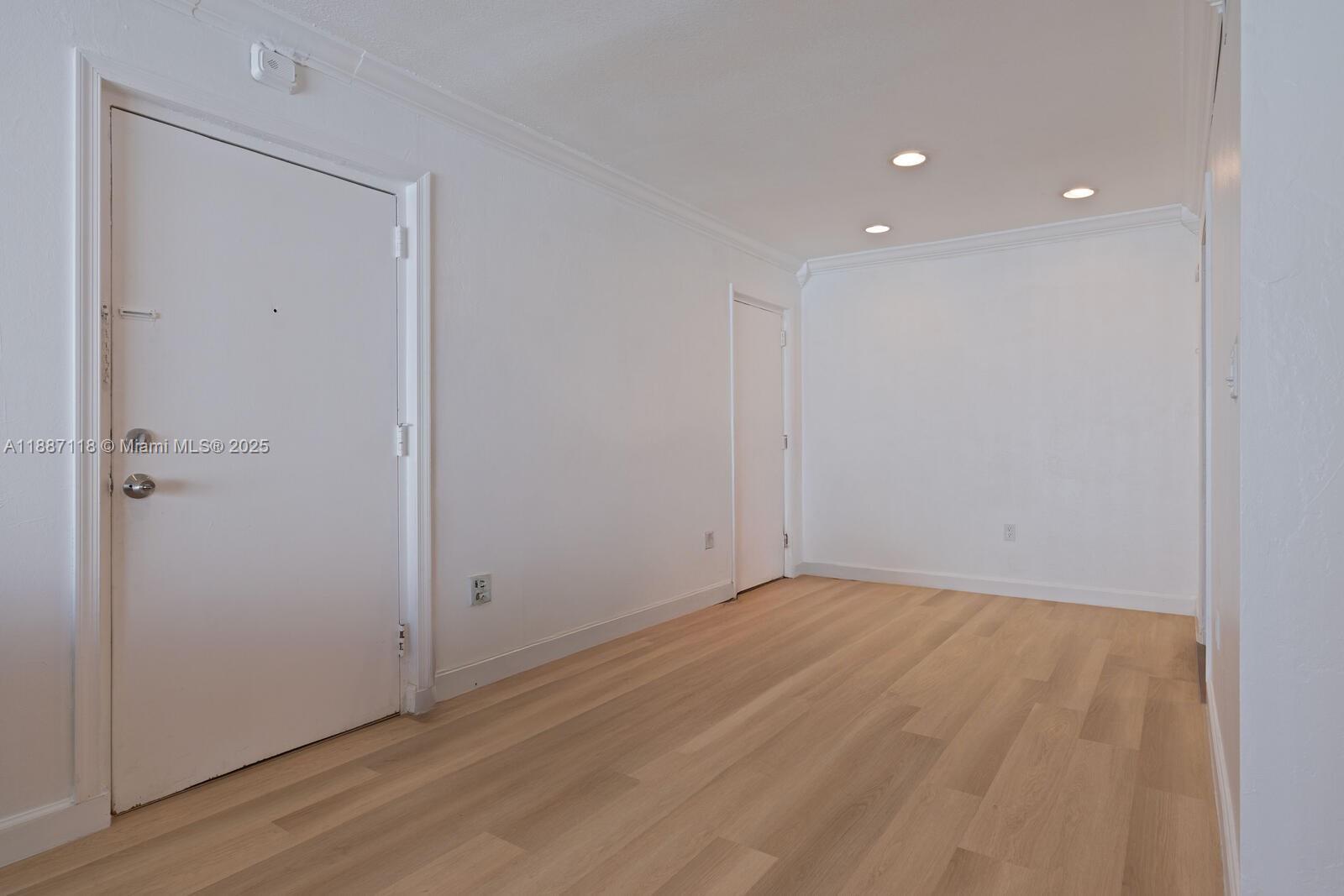 SPANISH TRACE CONDO - Residential