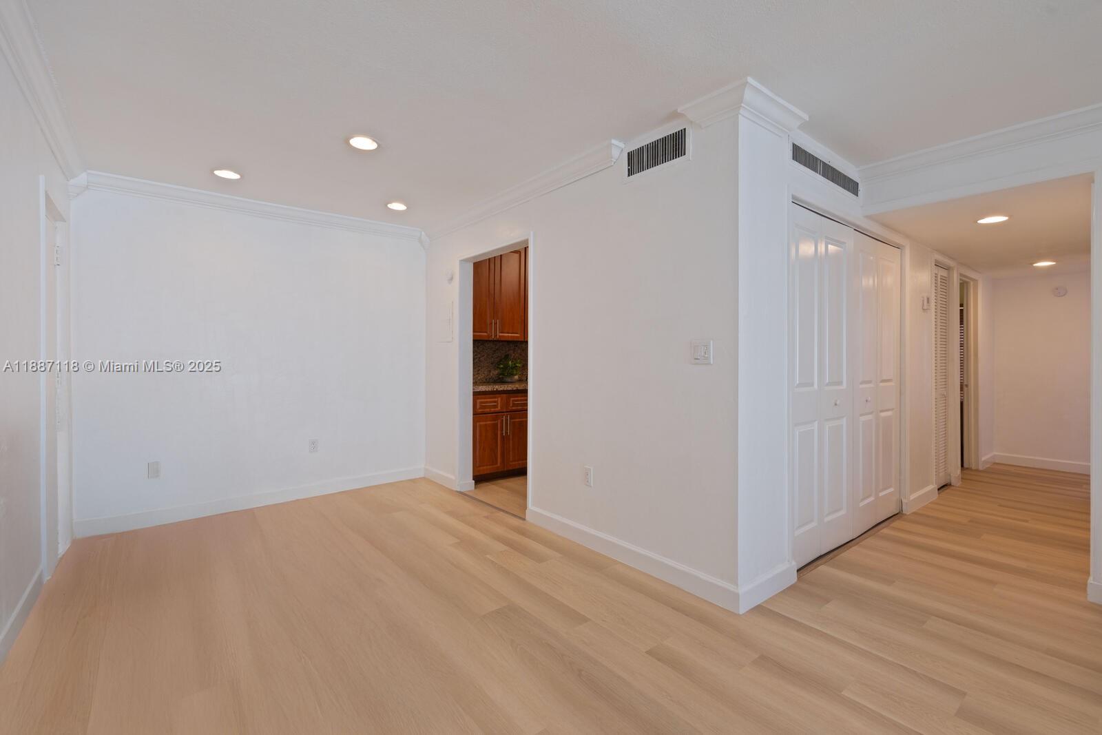 SPANISH TRACE CONDO - Residential
