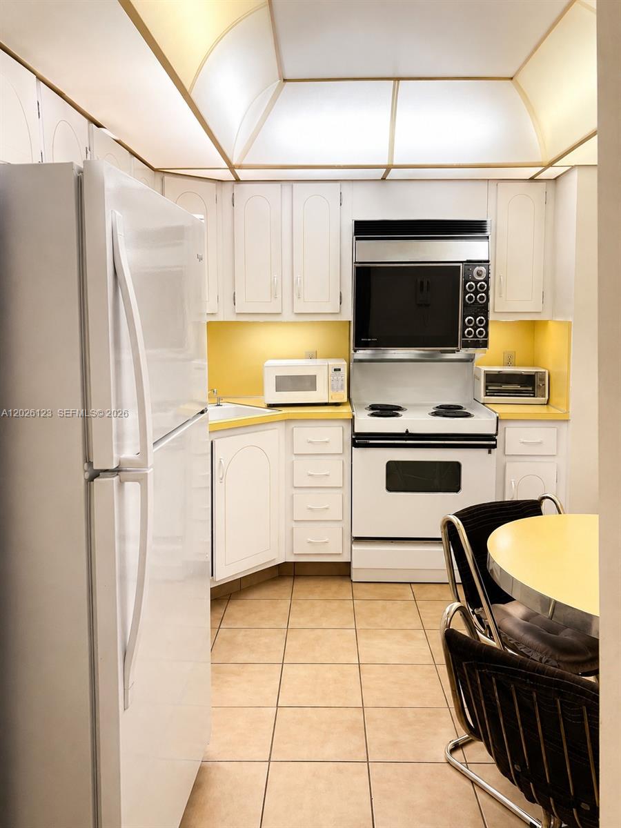 PRINCE GEORGE ARMS CONDO - Residential