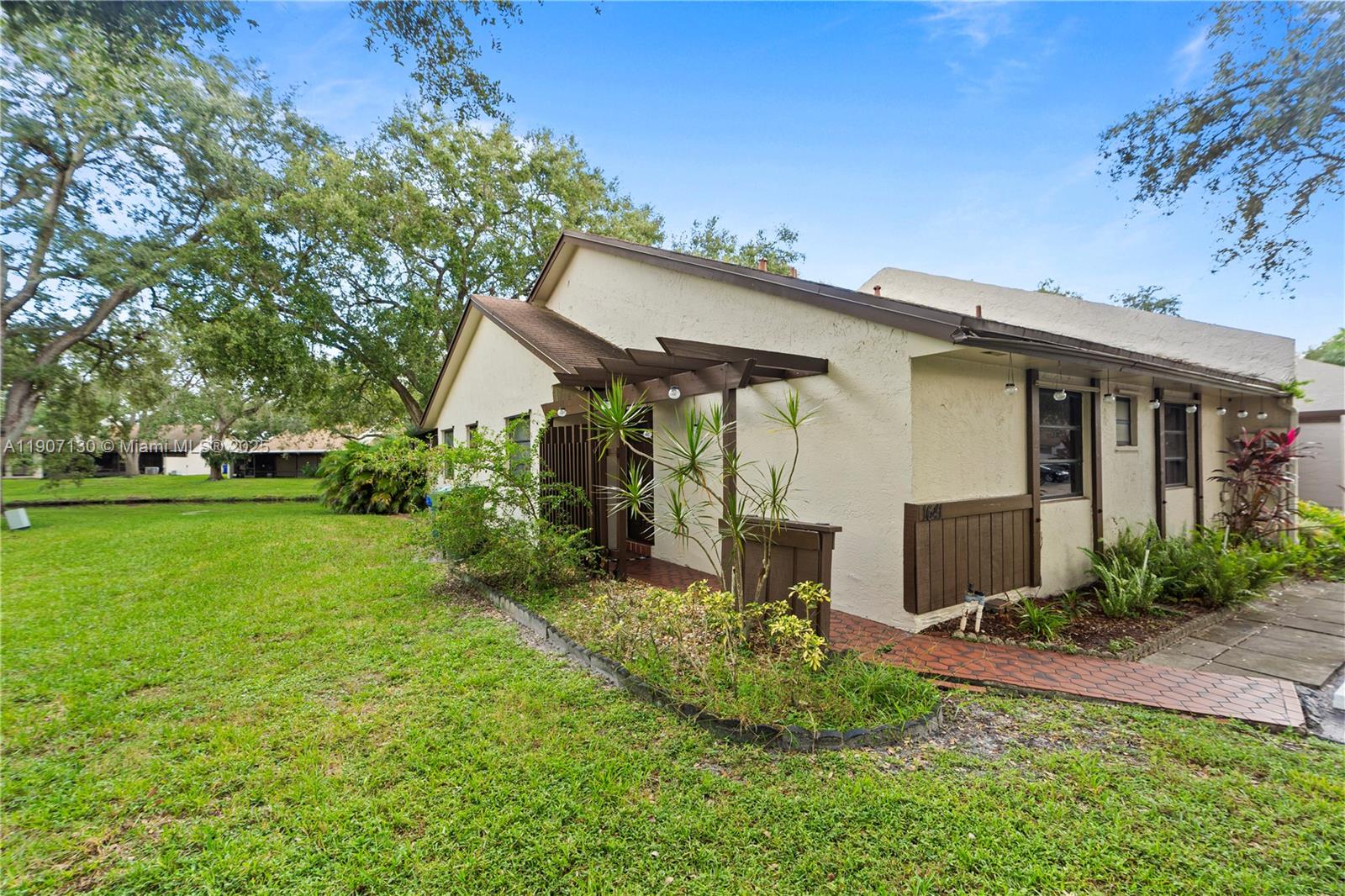 Everglades Sugar - Residential