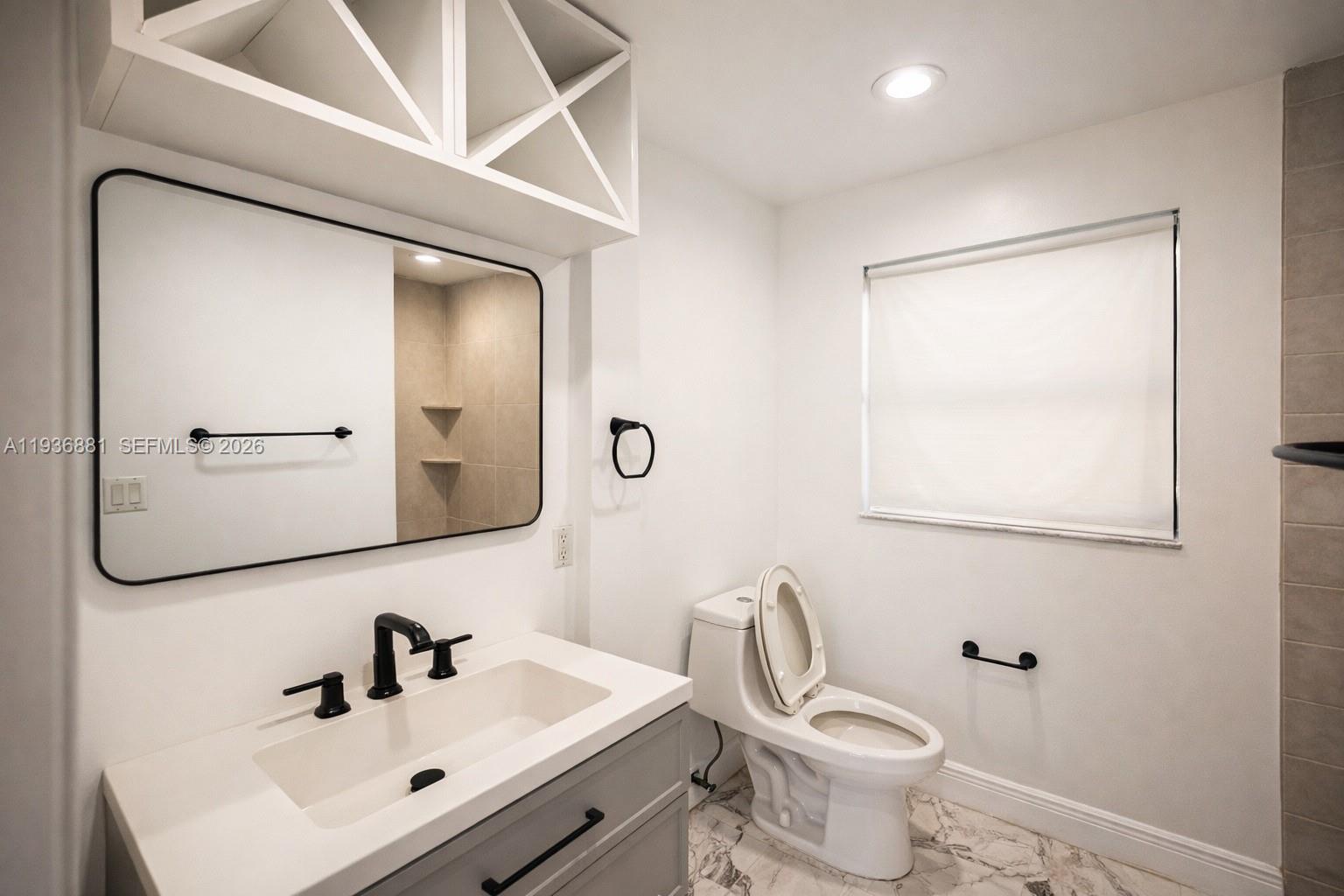 LAUDERDALE ISLES NO 2-BLK - Residential