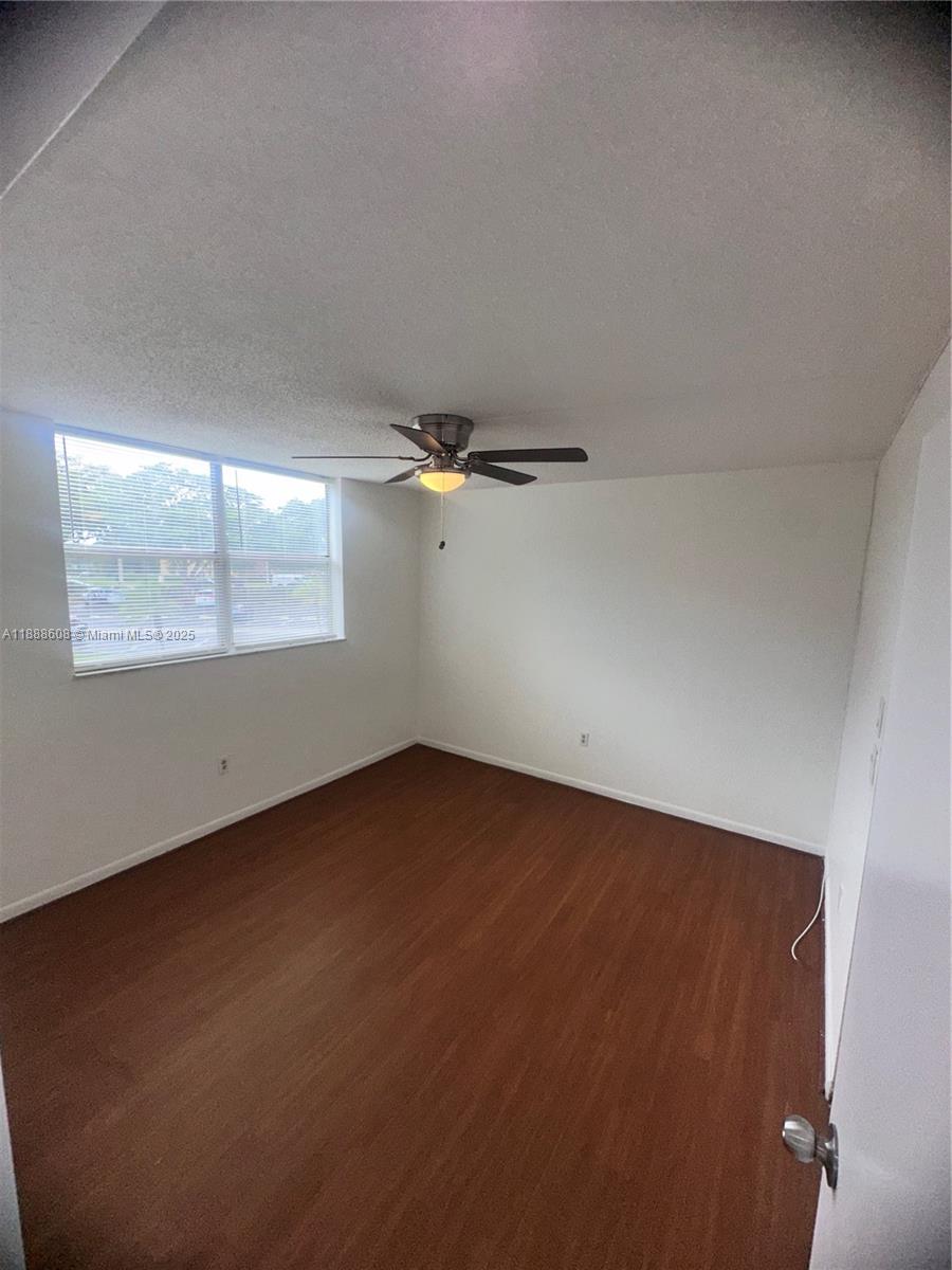 COURTYARDS OF BROWARD CON - Residential Lease