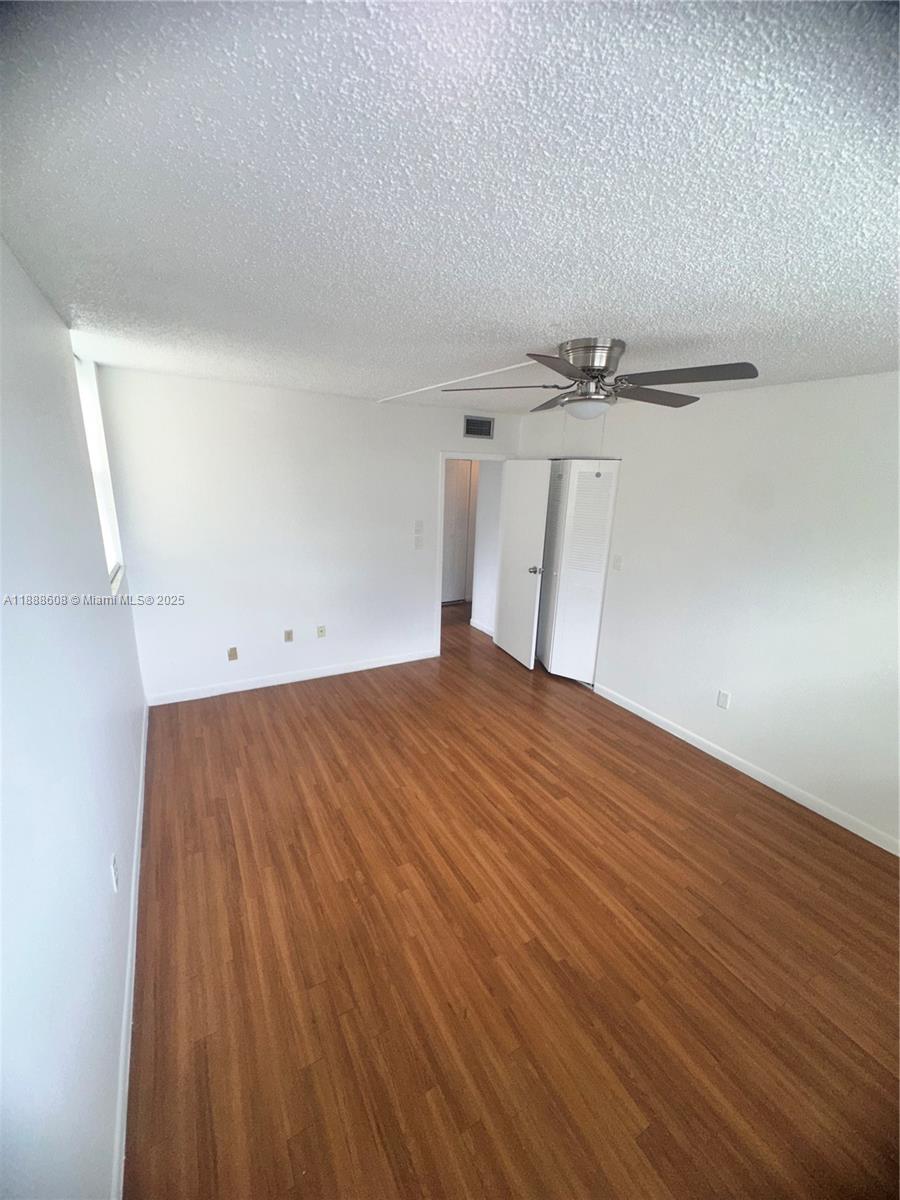 COURTYARDS OF BROWARD CON - Residential Lease
