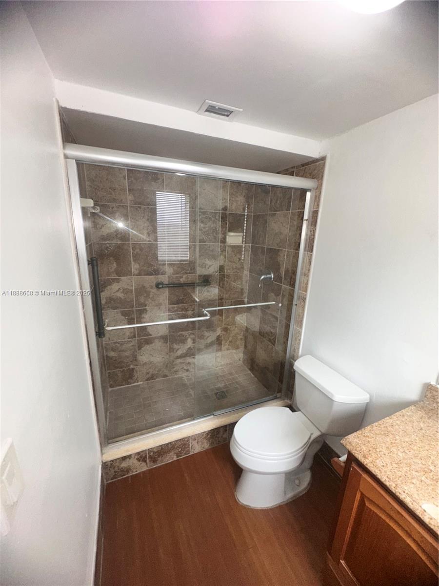 COURTYARDS OF BROWARD CON - Residential Lease