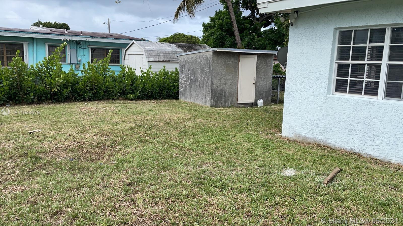 CRAVERO CLOVERLEAF ESTATE - Residential Lease