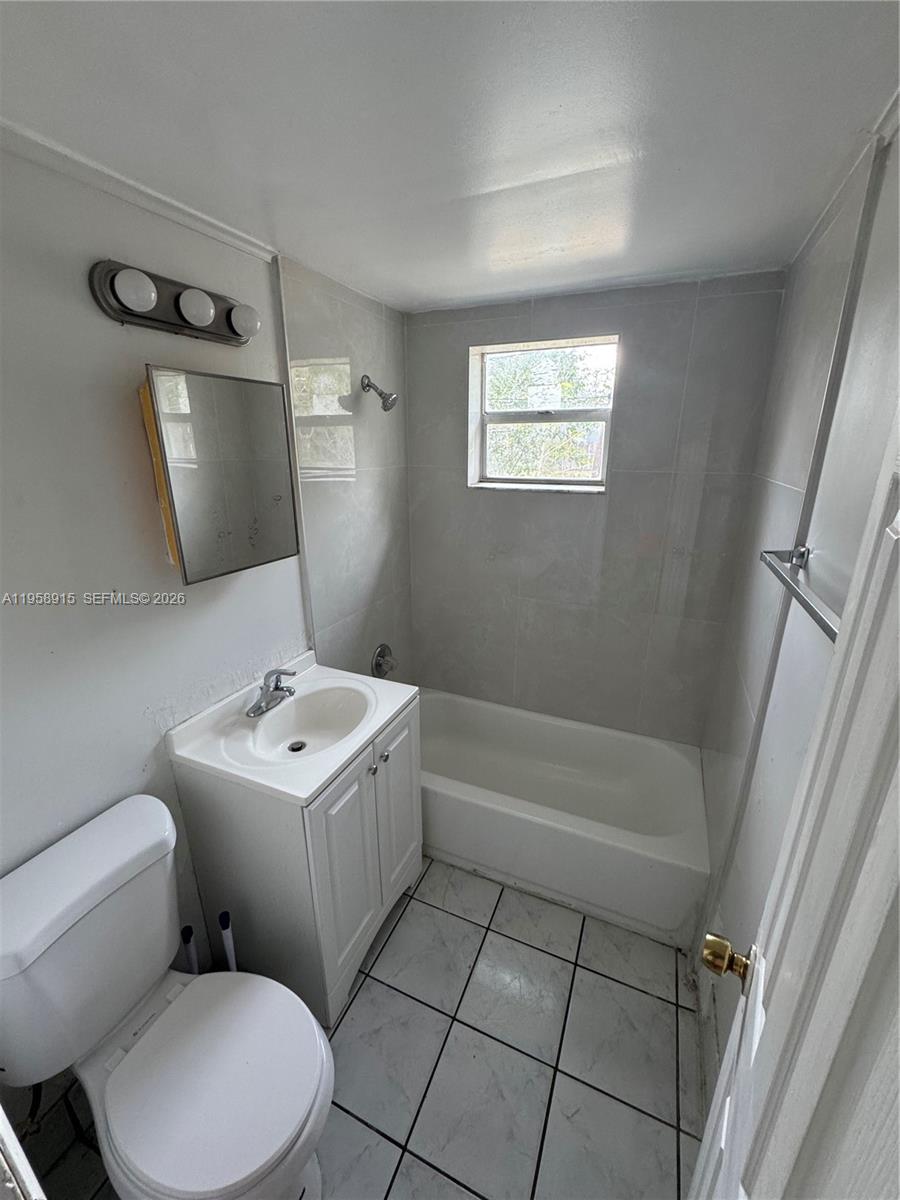 DELRAY TOWN OF - Commercial Sale