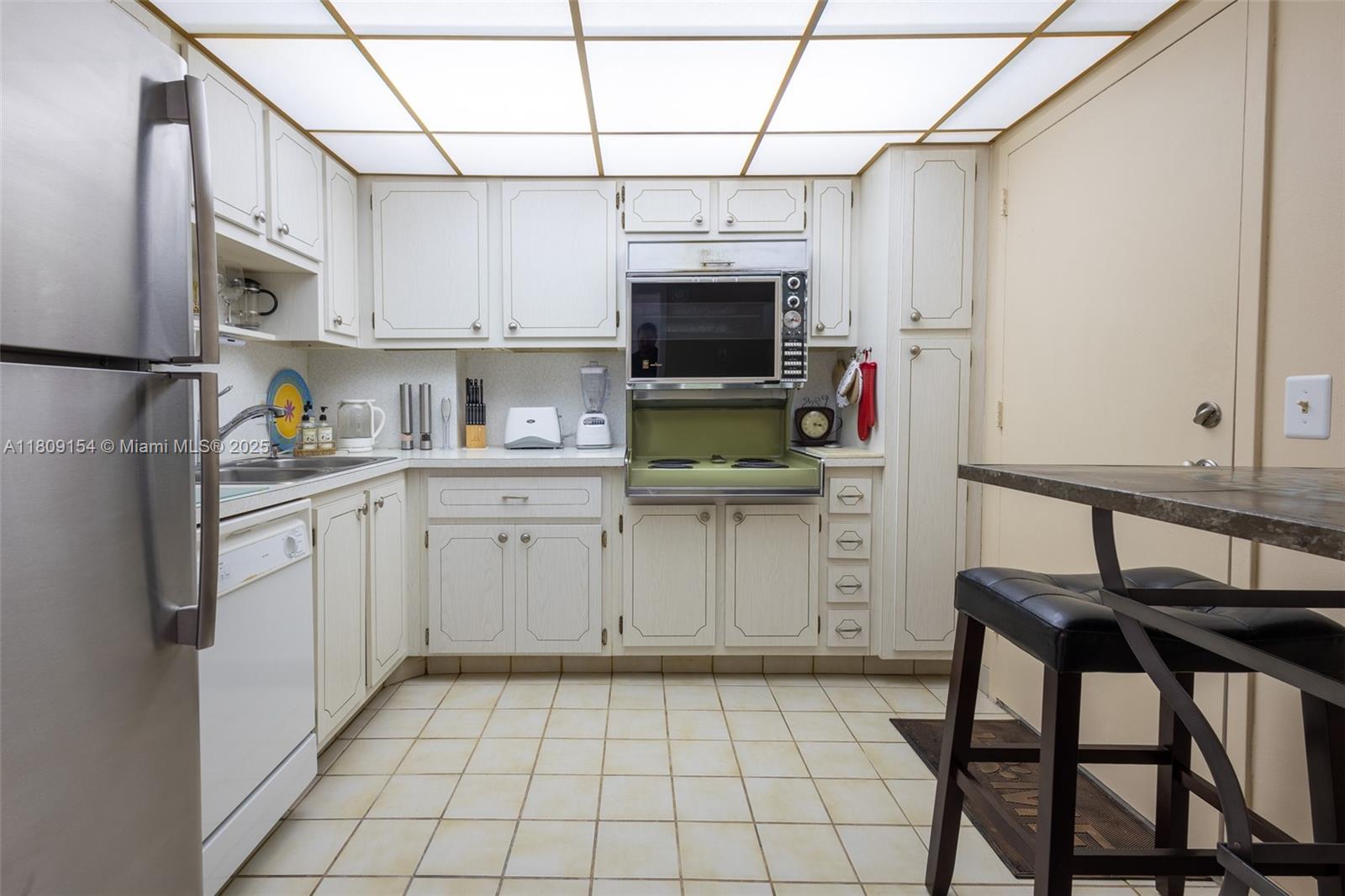 ROYAL COAST CONDO - Residential