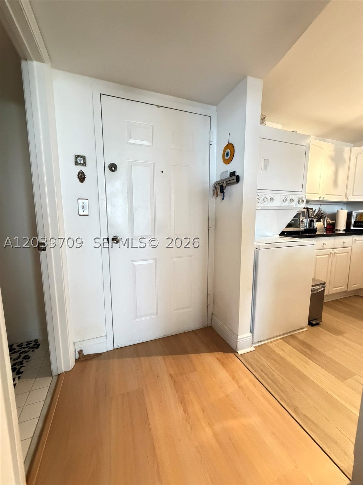 540 Brickell Key Dr 828