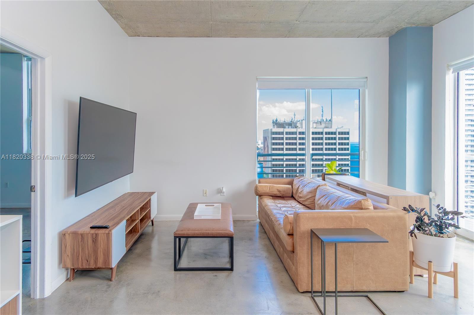 THE LOFT DOWNTOWN II CONDO - Residential Lease