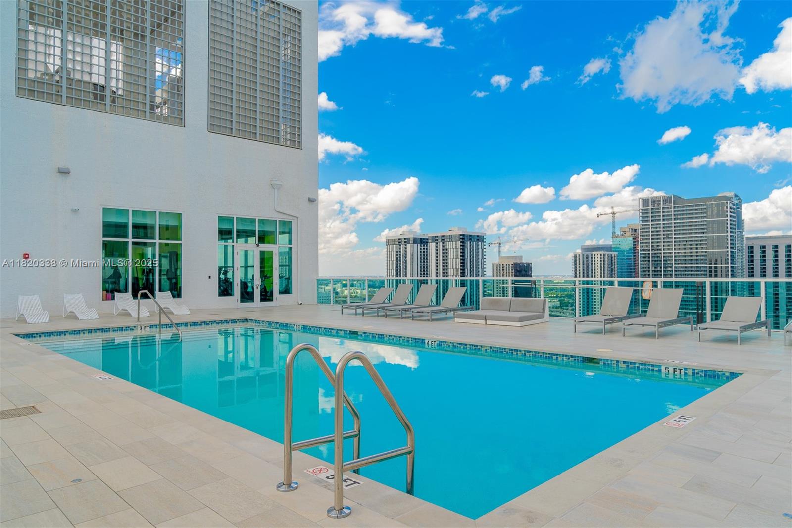 THE LOFT DOWNTOWN II CONDO - Residential Lease