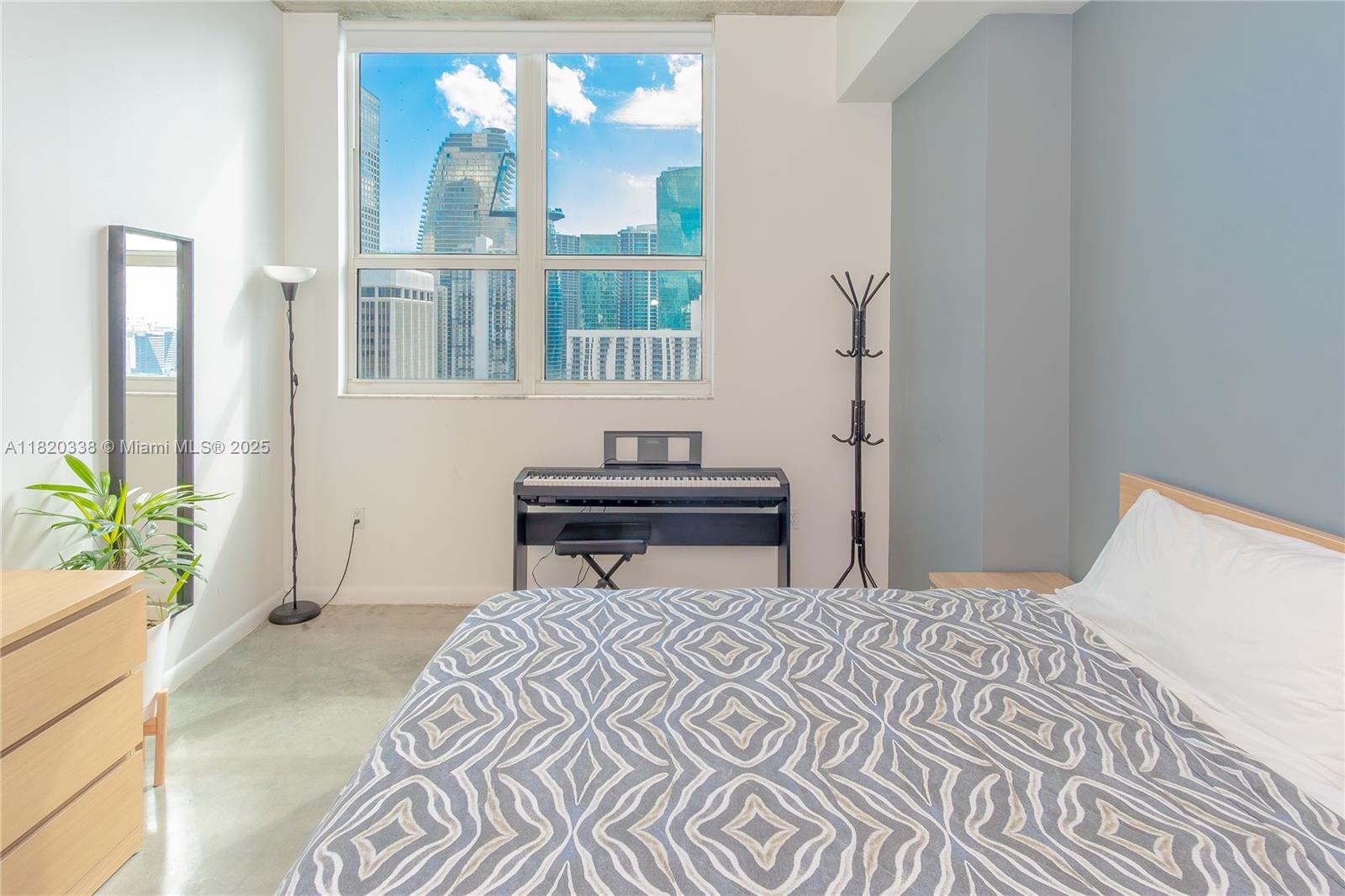THE LOFT DOWNTOWN II CONDO - Residential Lease
