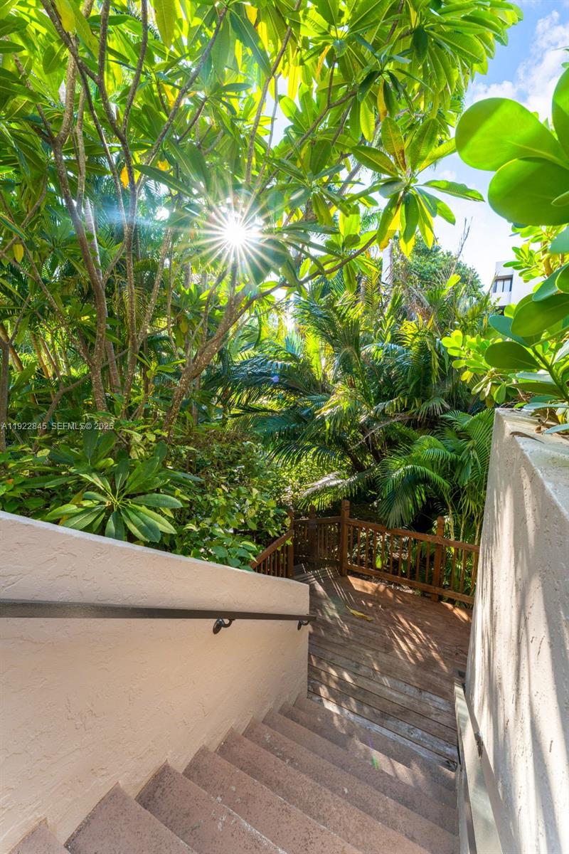 KEY COLONY NO 4 CONDO - Residential