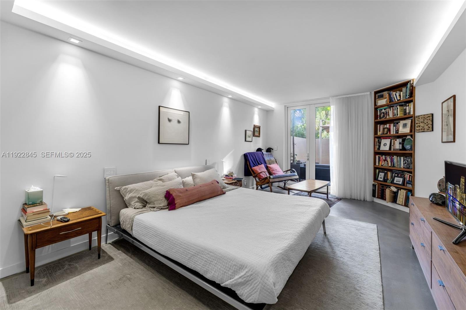 KEY COLONY NO 4 CONDO - Residential