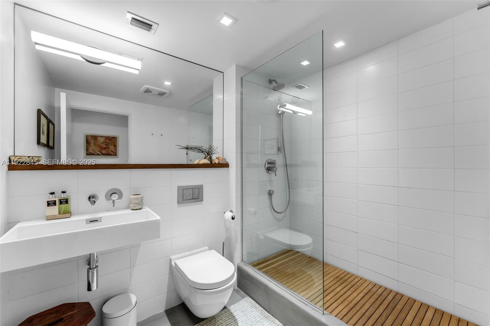 KEY COLONY NO 4 CONDO - Residential