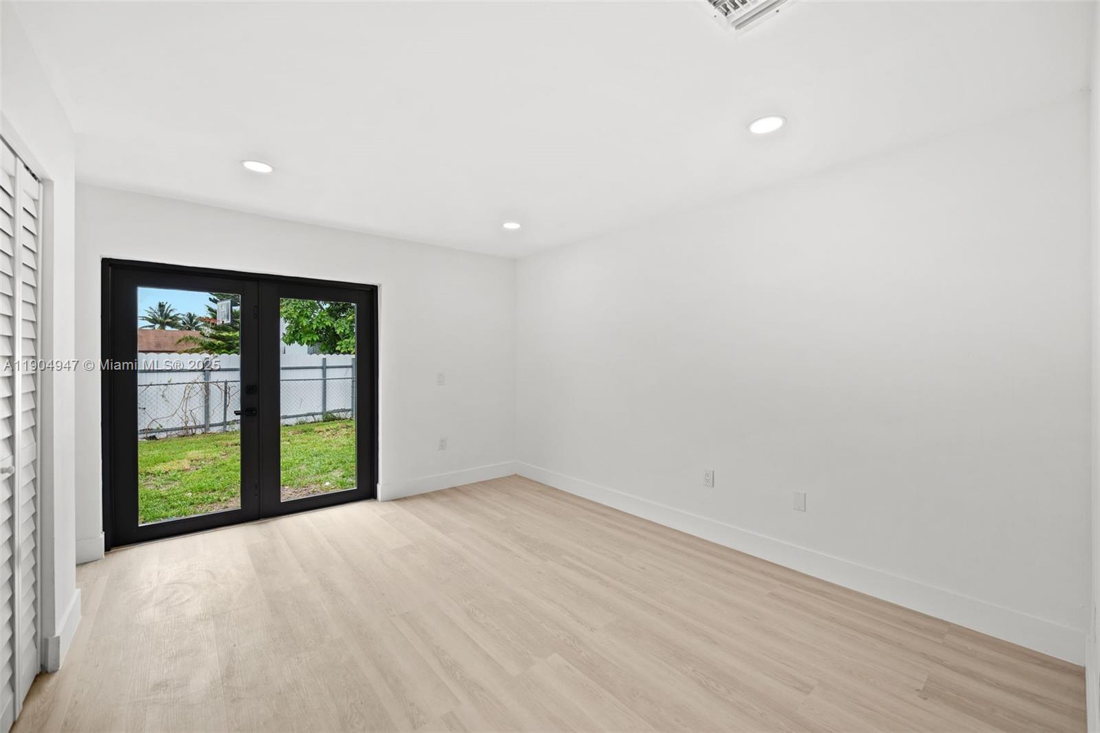 OAK PARK SEC 5 - Residential