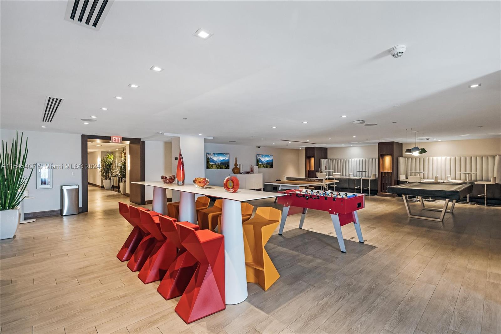 PARQUE TOWERS CONDO - Residential