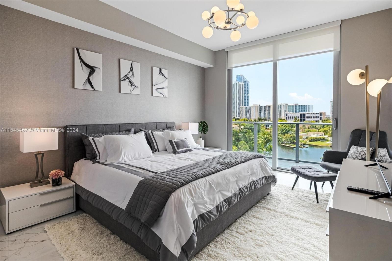 PARQUE TOWERS CONDO - Residential