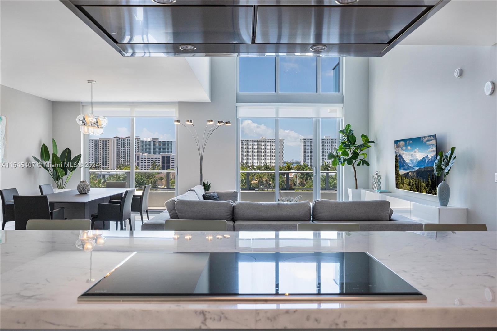 PARQUE TOWERS CONDO - Residential