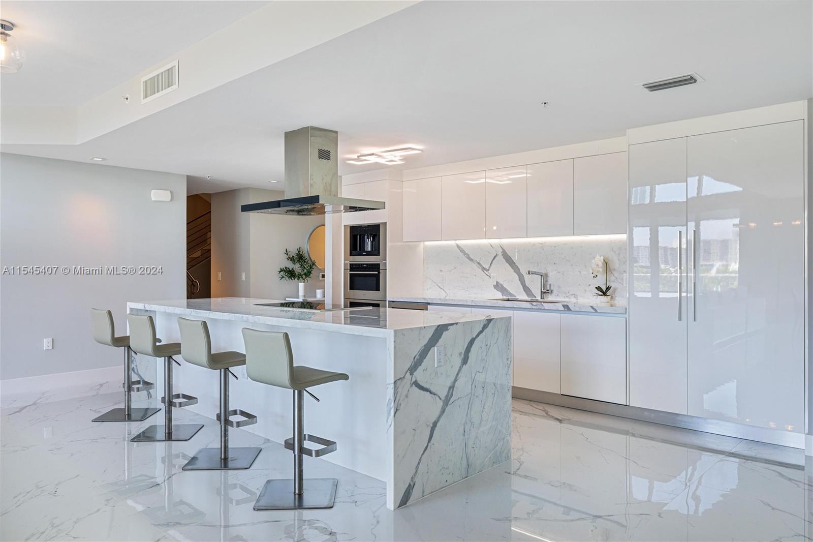 PARQUE TOWERS CONDO - Residential