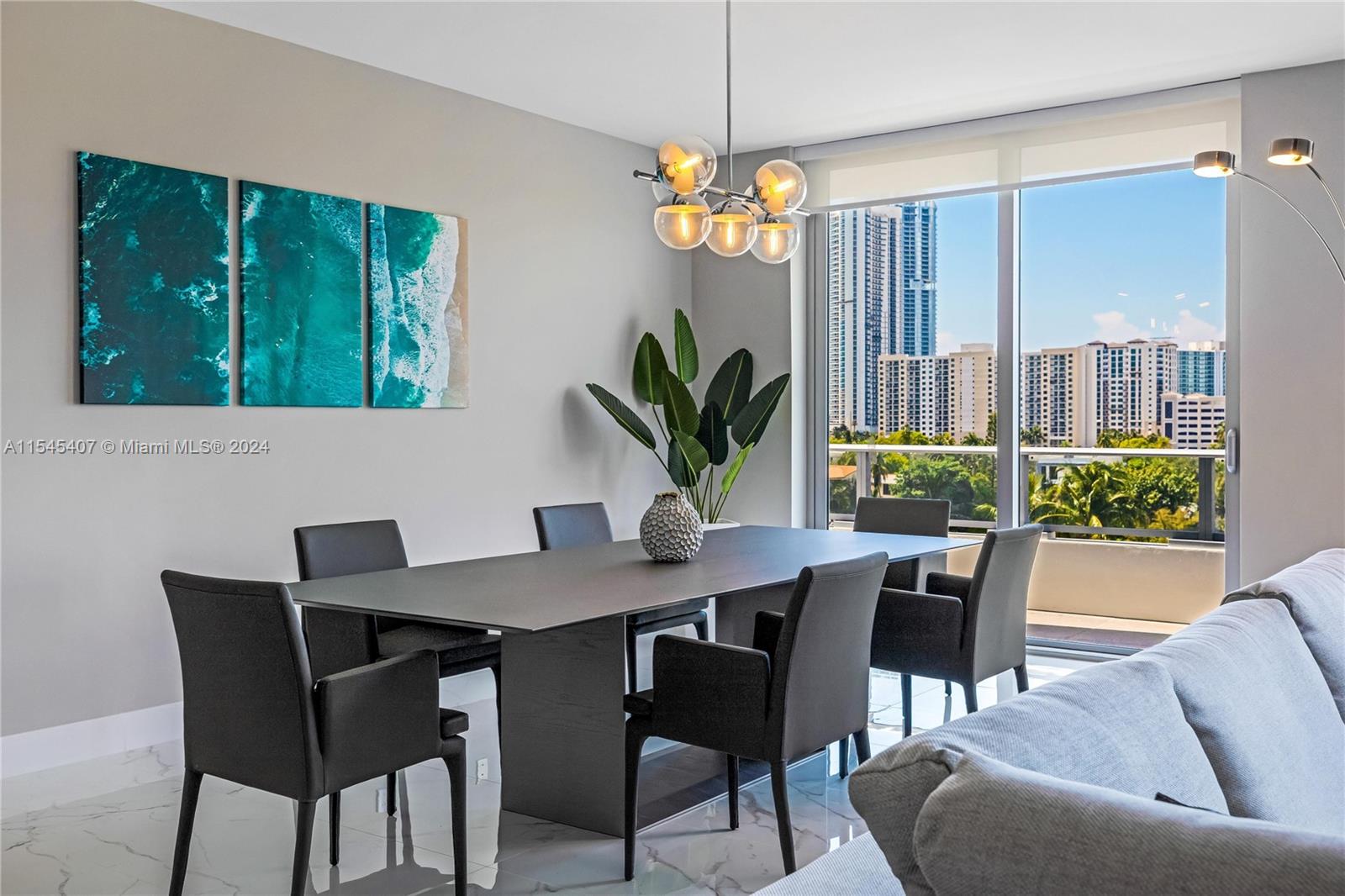PARQUE TOWERS CONDO - Residential