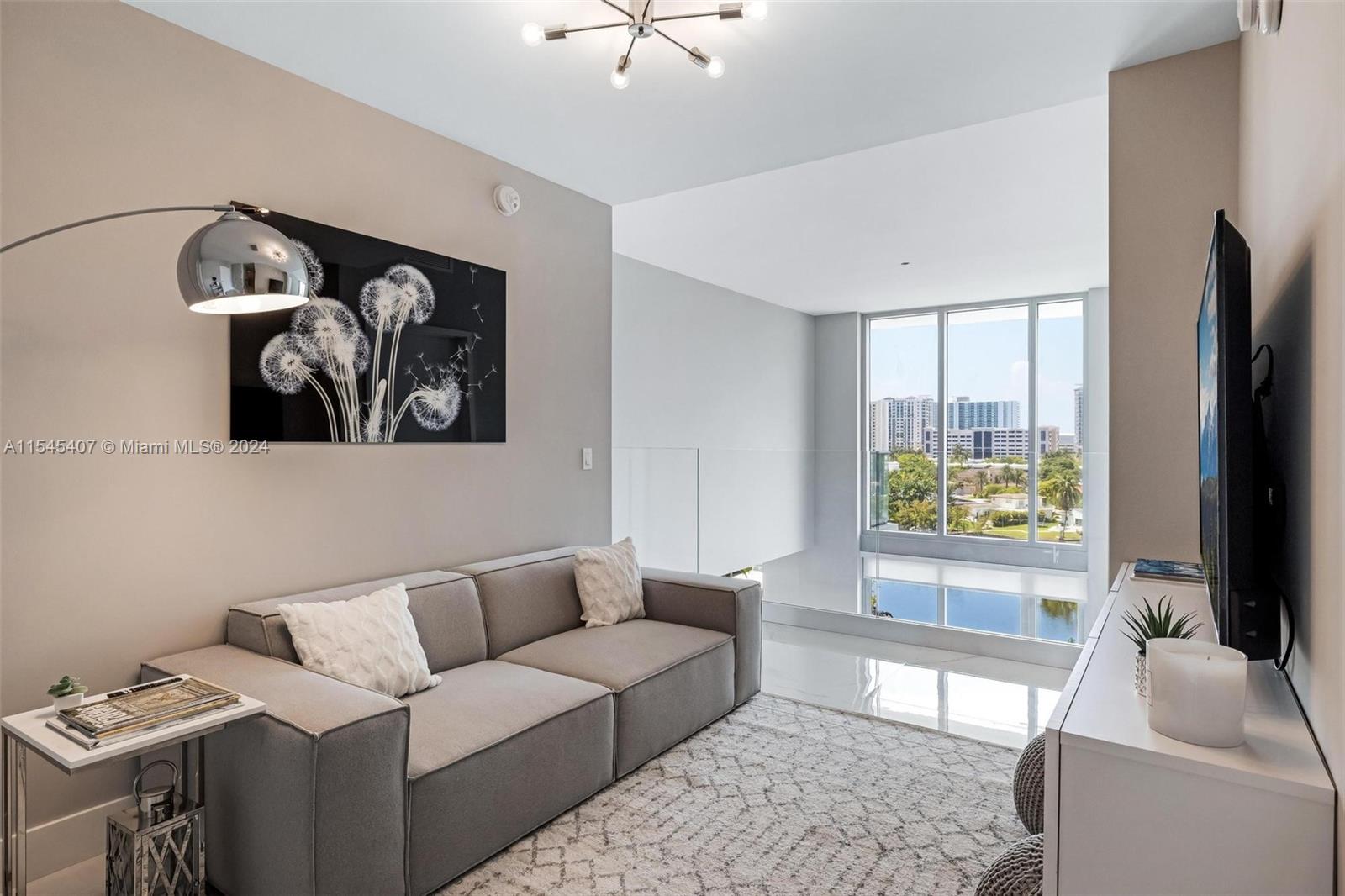 PARQUE TOWERS CONDO - Residential