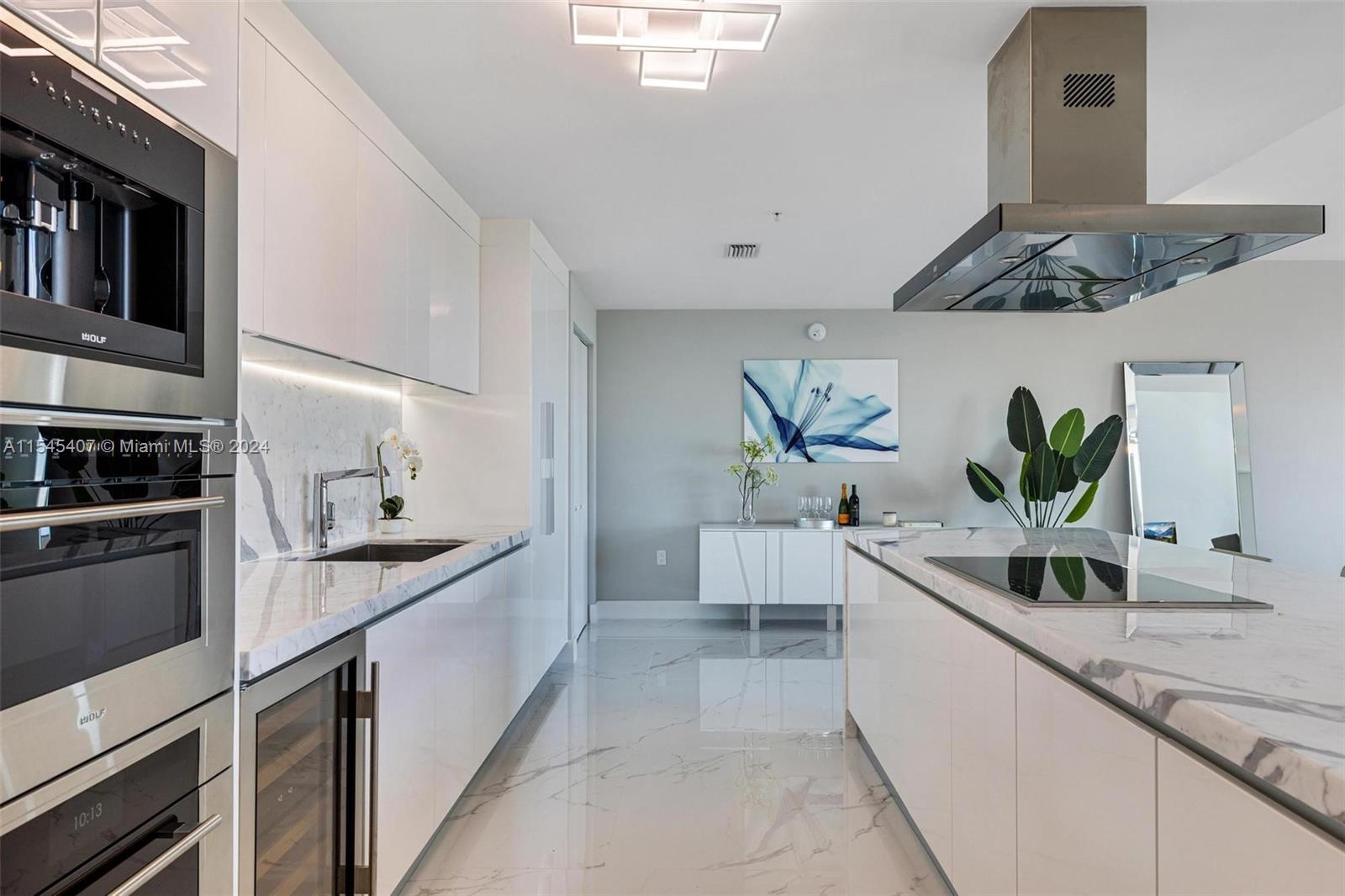 PARQUE TOWERS CONDO - Residential