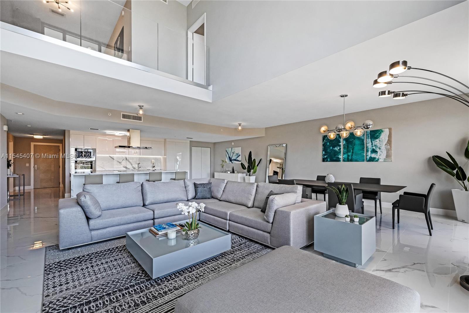 PARQUE TOWERS CONDO - Residential